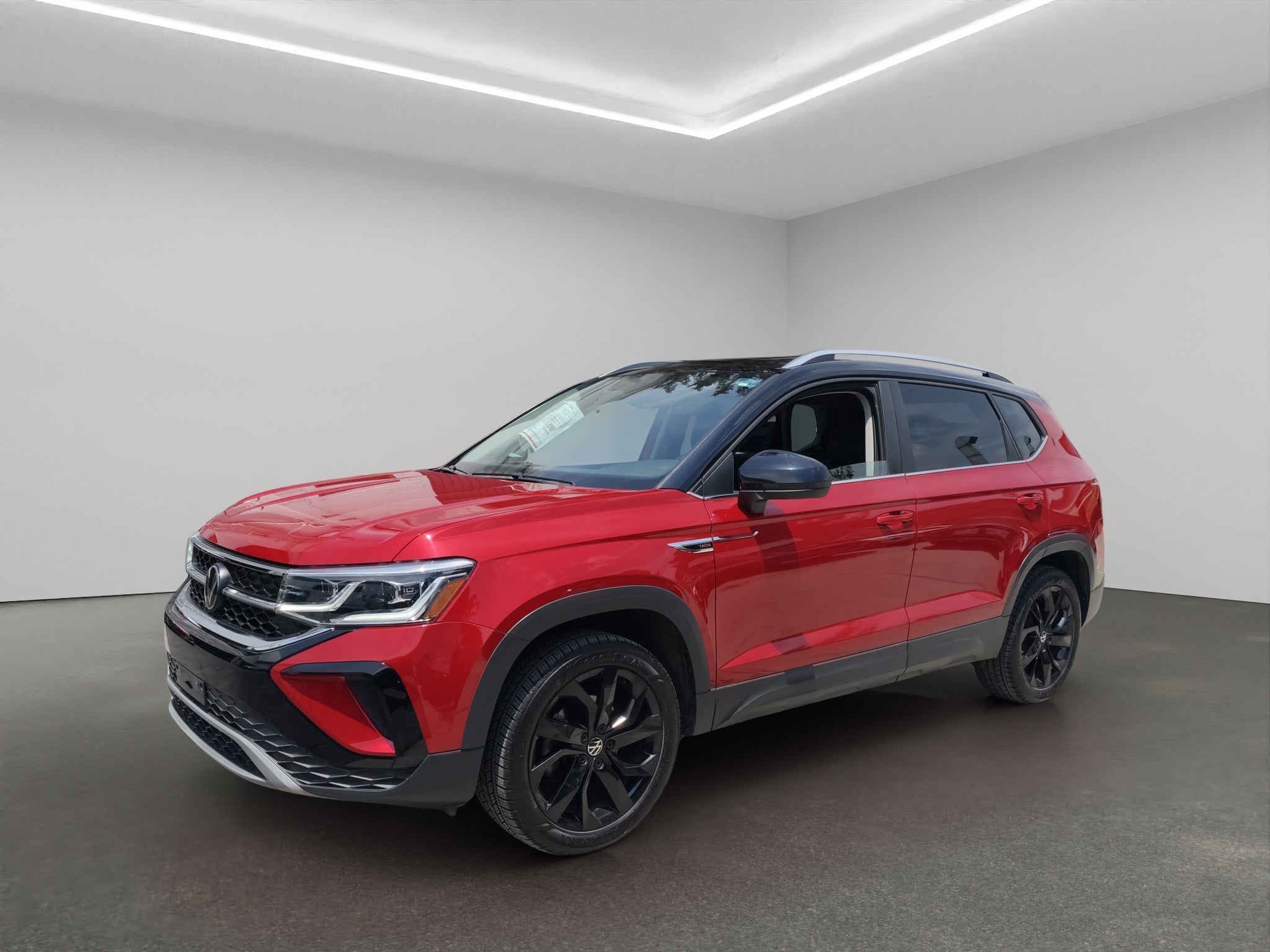 2023 Volkswagen Taos VUD 5 pts. Highline, 150 HP, 1.4T, TA, piel, TP, f. led, RA-18