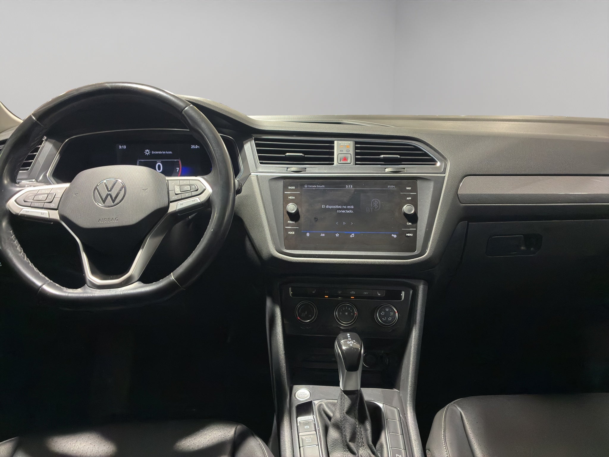 2022 Volkswagen Tiguan VUD 5 pts. Comfortline, 1.4T, DSG, piel, f. niebla, cámara reversa, RA-17
