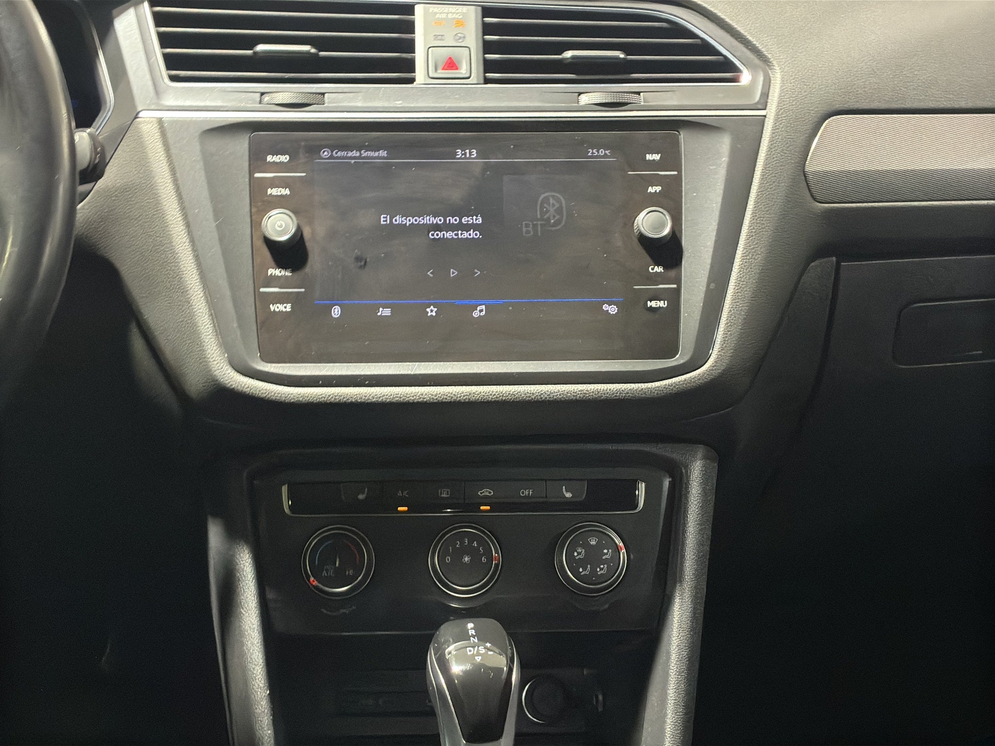 2022 Volkswagen Tiguan VUD 5 pts. Comfortline, 1.4T, DSG, piel, f. niebla, cámara reversa, RA-17