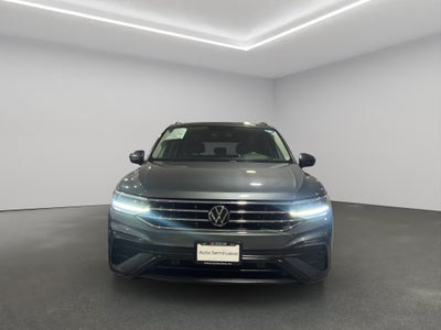 2022 Volkswagen Tiguan VUD 5 pts. Comfortline, 1.4T, DSG, piel, f. niebla, cámara reversa, RA-17