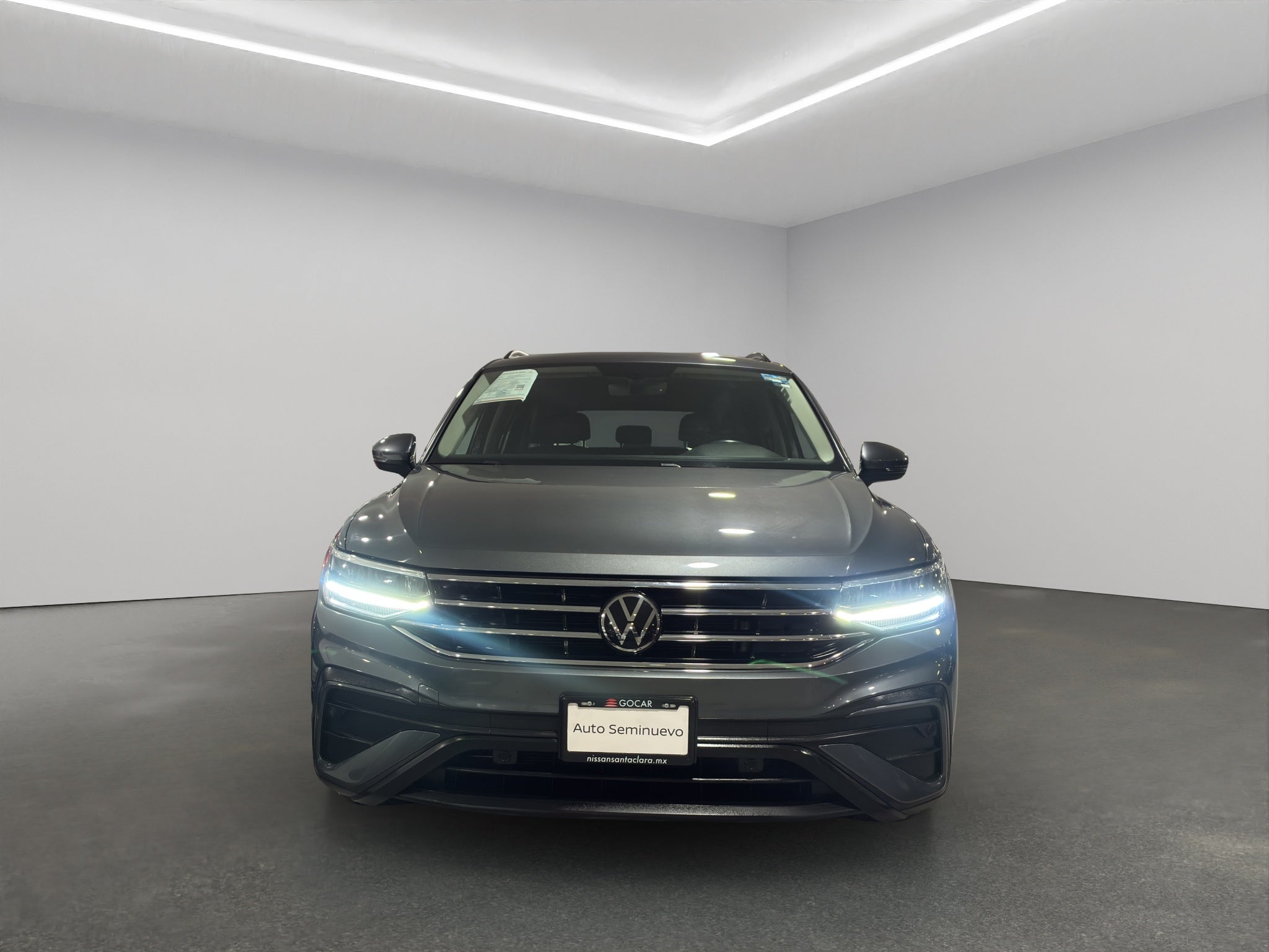2022 Volkswagen Tiguan VUD 5 pts. Comfortline, 1.4T, DSG, piel, f. niebla, cámara reversa, RA-17