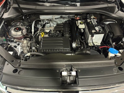 2022 Volkswagen Tiguan VUD 5 pts. Comfortline, 1.4T, DSG, piel, f. niebla, cámara reversa, RA-17