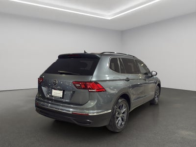 2022 Volkswagen Tiguan VUD 5 pts. Comfortline, 1.4T, DSG, piel, f. niebla, cámara reversa, RA-17