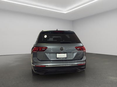 2022 Volkswagen Tiguan VUD 5 pts. Comfortline, 1.4T, DSG, piel, f. niebla, cámara reversa, RA-17