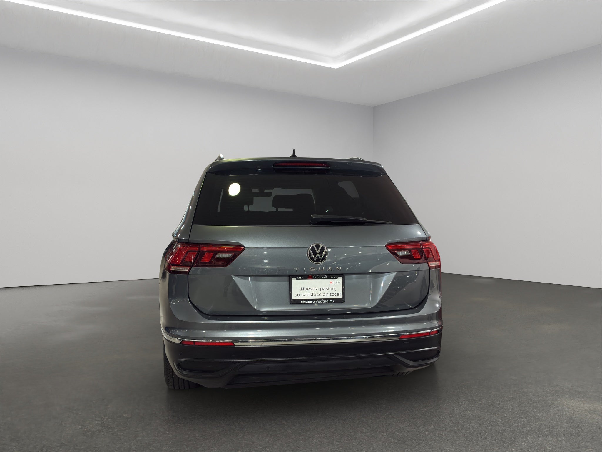 2022 Volkswagen Tiguan VUD 5 pts. Comfortline, 1.4T, DSG, piel, f. niebla, cámara reversa, RA-17