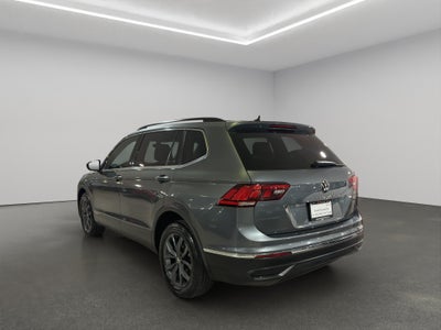 2022 Volkswagen Tiguan VUD 5 pts. Comfortline, 1.4T, DSG, piel, f. niebla, cámara reversa, RA-17