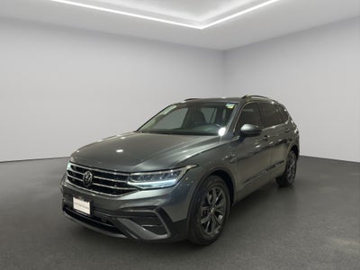 2022 Volkswagen Tiguan VUD 5 pts. Comfortline, 1.4T, DSG, piel, f. niebla, cámara reversa, RA-17