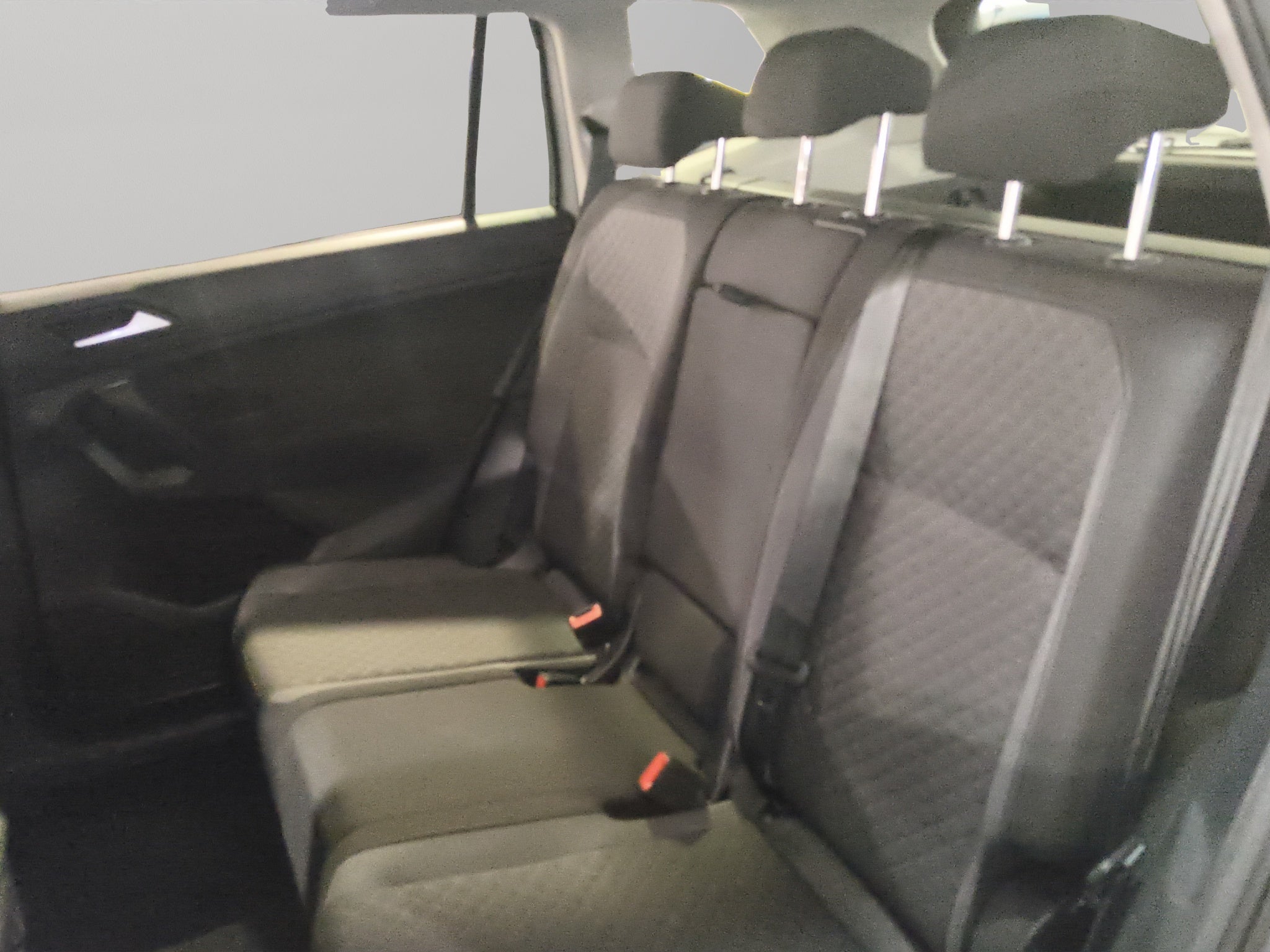 2021 Volkswagen Tiguan VUD 5 pts. Trendline Plus, 1.4T, DSG, RA-17