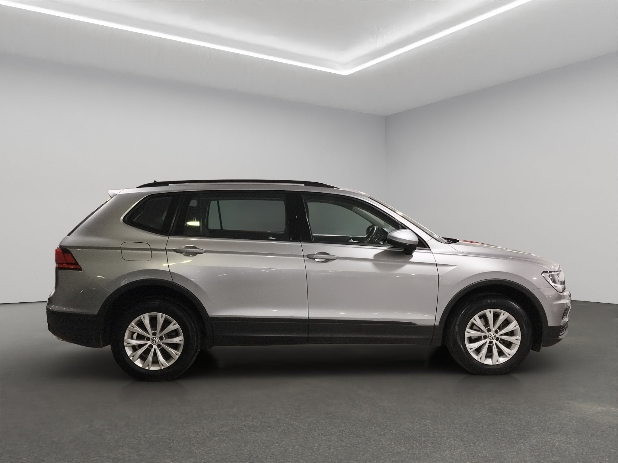 2021 Volkswagen Tiguan VUD 5 pts. Trendline Plus, 1.4T, DSG, RA-17