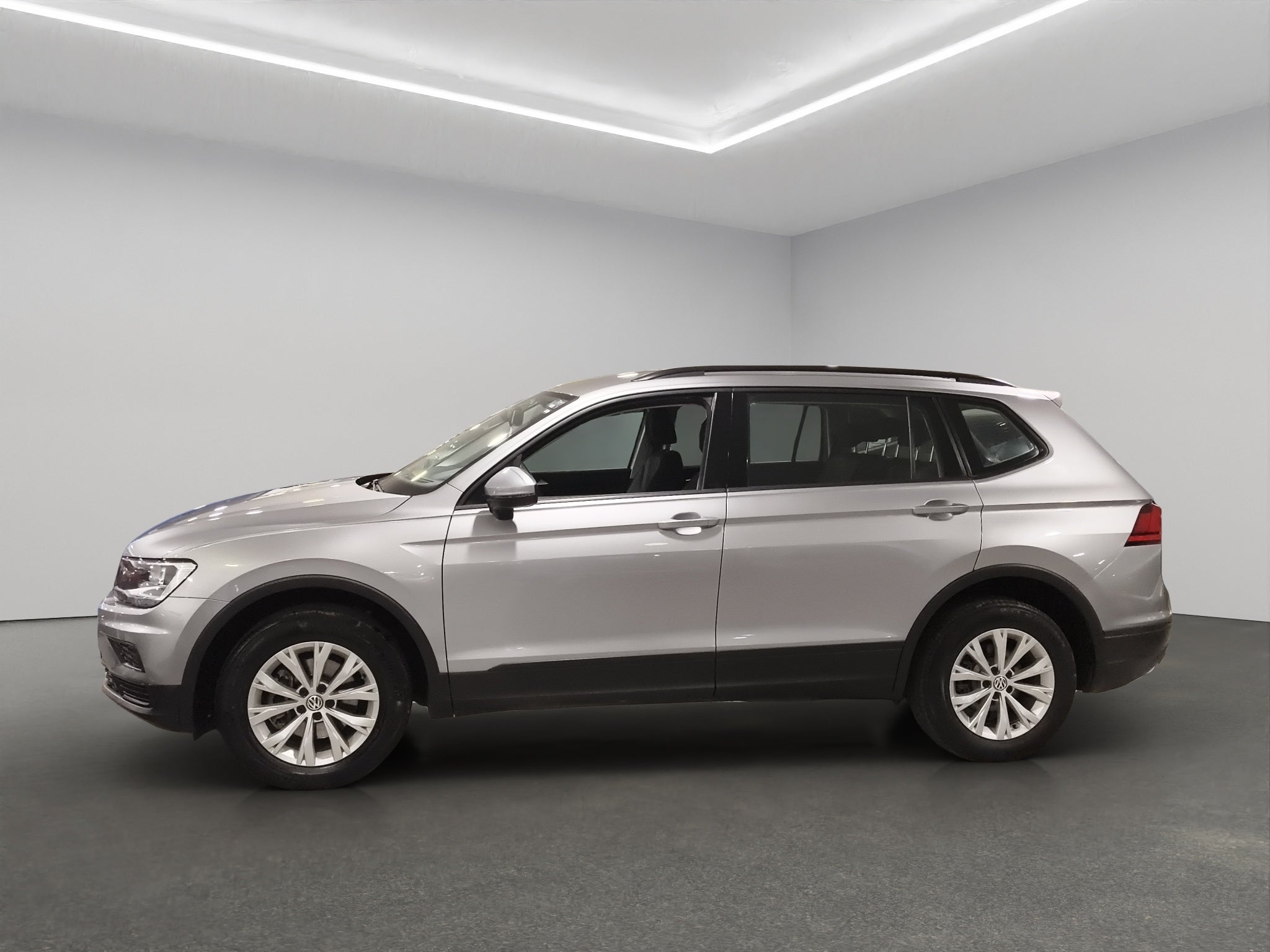2021 Volkswagen Tiguan VUD 5 pts. Trendline Plus, 1.4T, DSG, RA-17