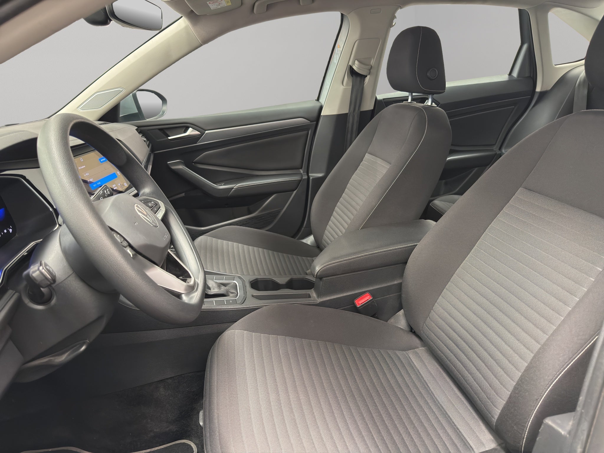 2023 Volkswagen Jetta A7 4 pts. Comfortline, 1.4T, TA, RA-16