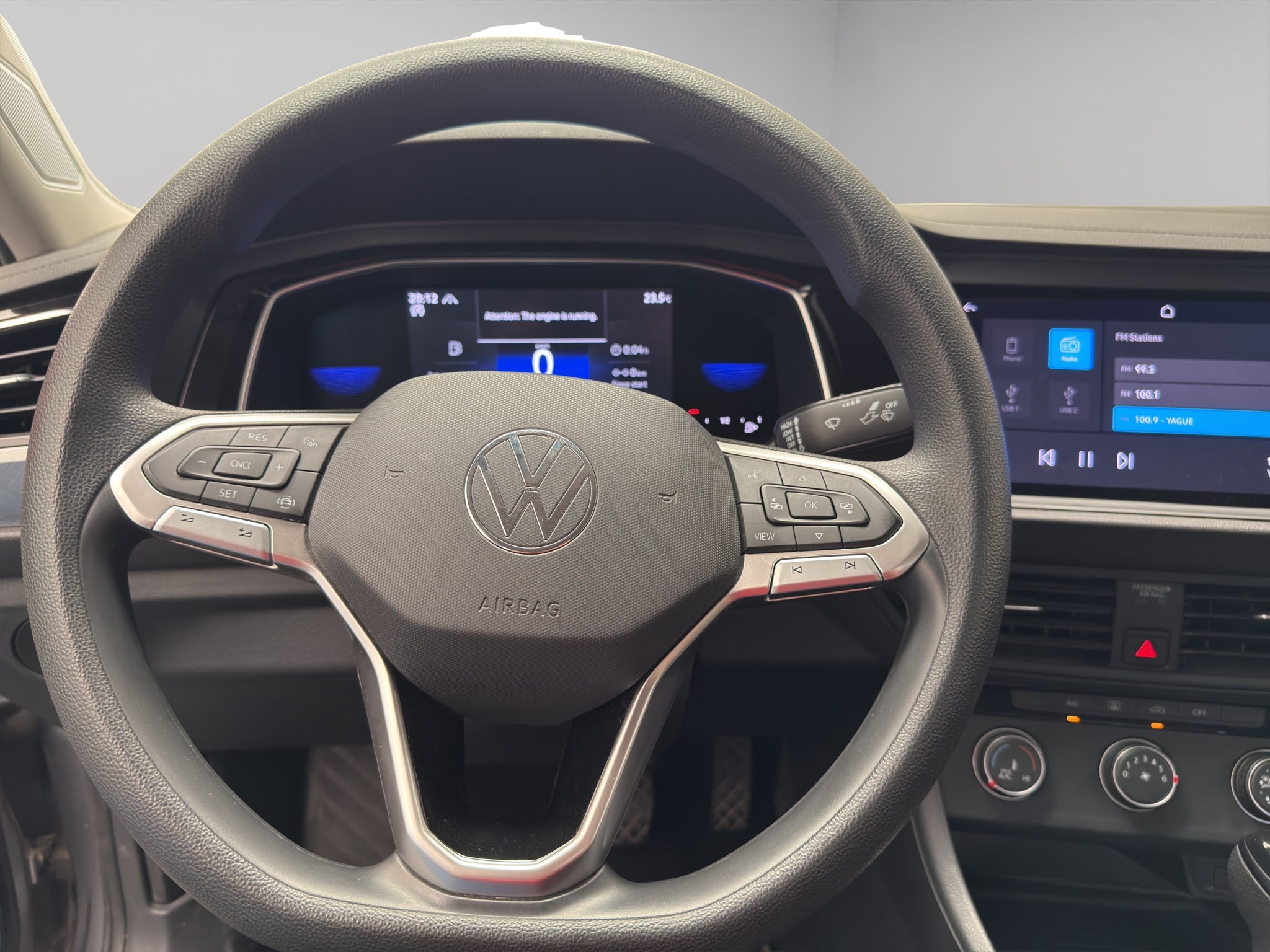 2023 Volkswagen Jetta A7 4 pts. Comfortline, 1.4T, TA, RA-16