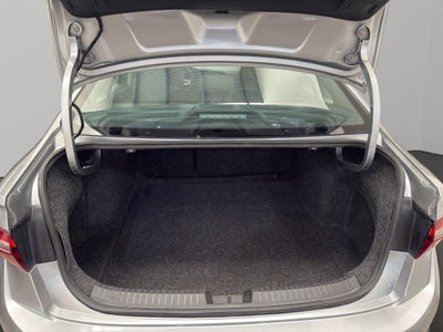 2023 Volkswagen Jetta A7 4 pts. Comfortline, 1.4T, TA, RA-16