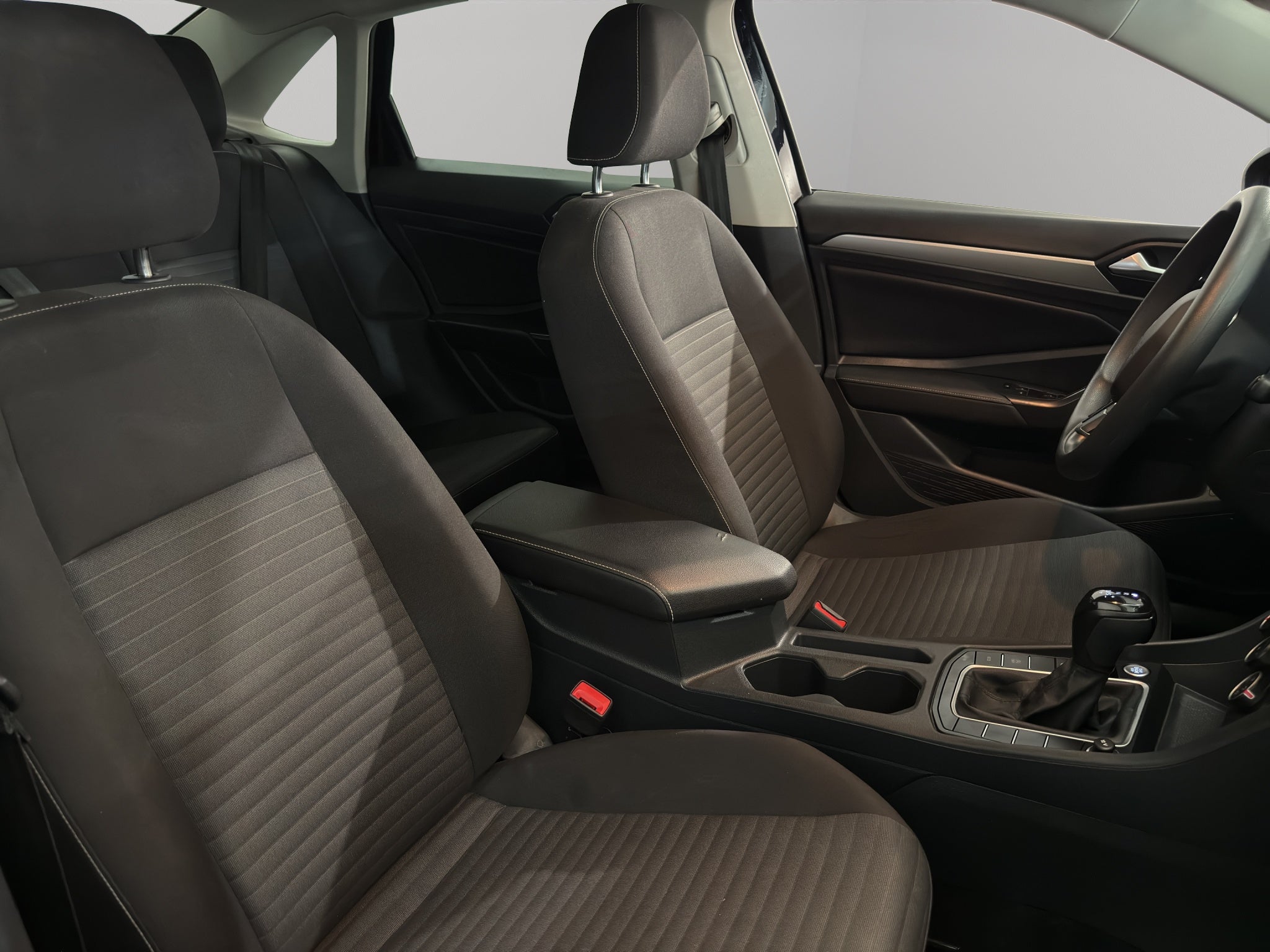 2023 Volkswagen Jetta A7 4 pts. Trendline, 1.4T, TM5, R-16