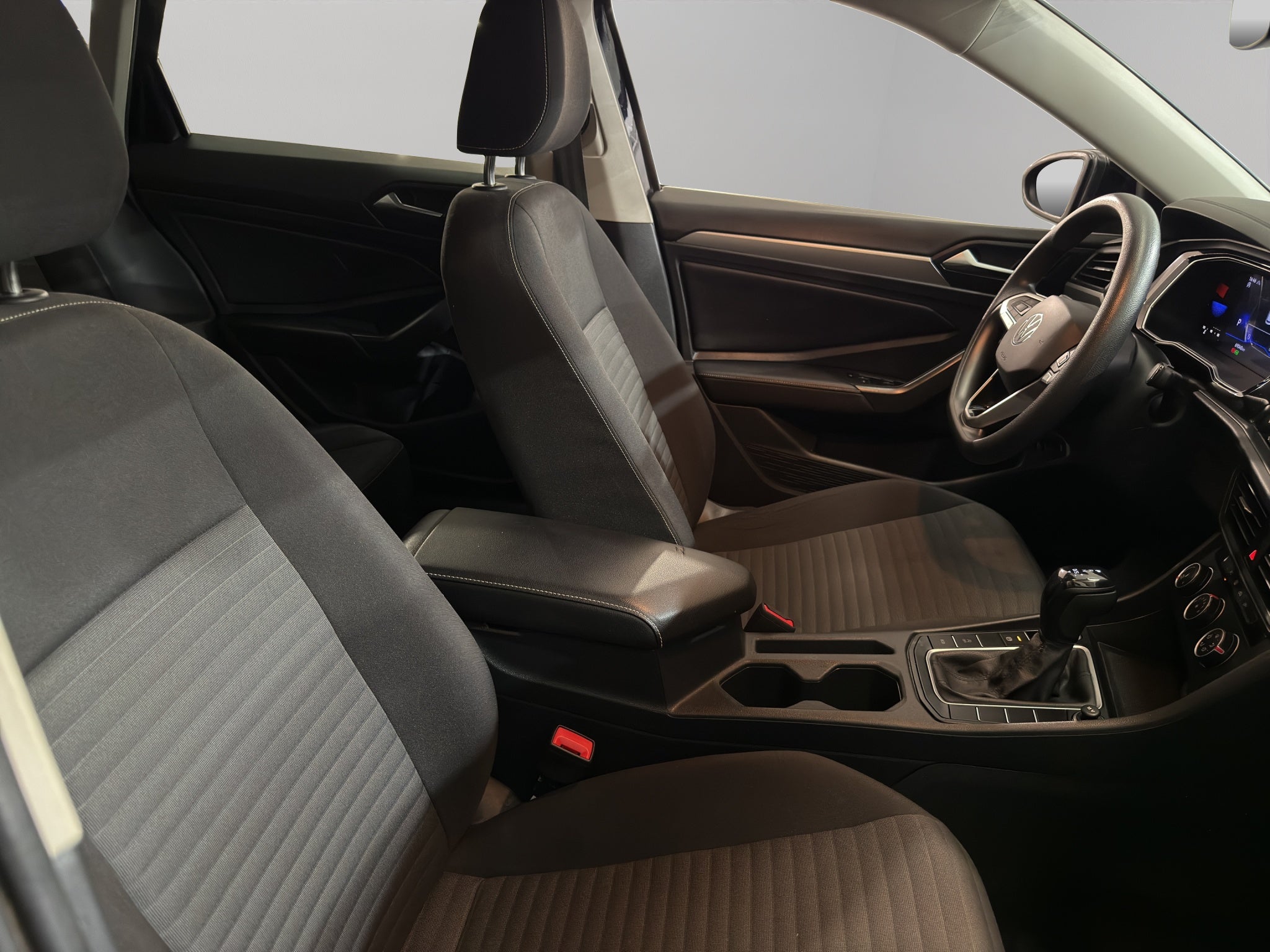 2023 Volkswagen Jetta A7 4 pts. Trendline, 1.4T, TM5, R-16