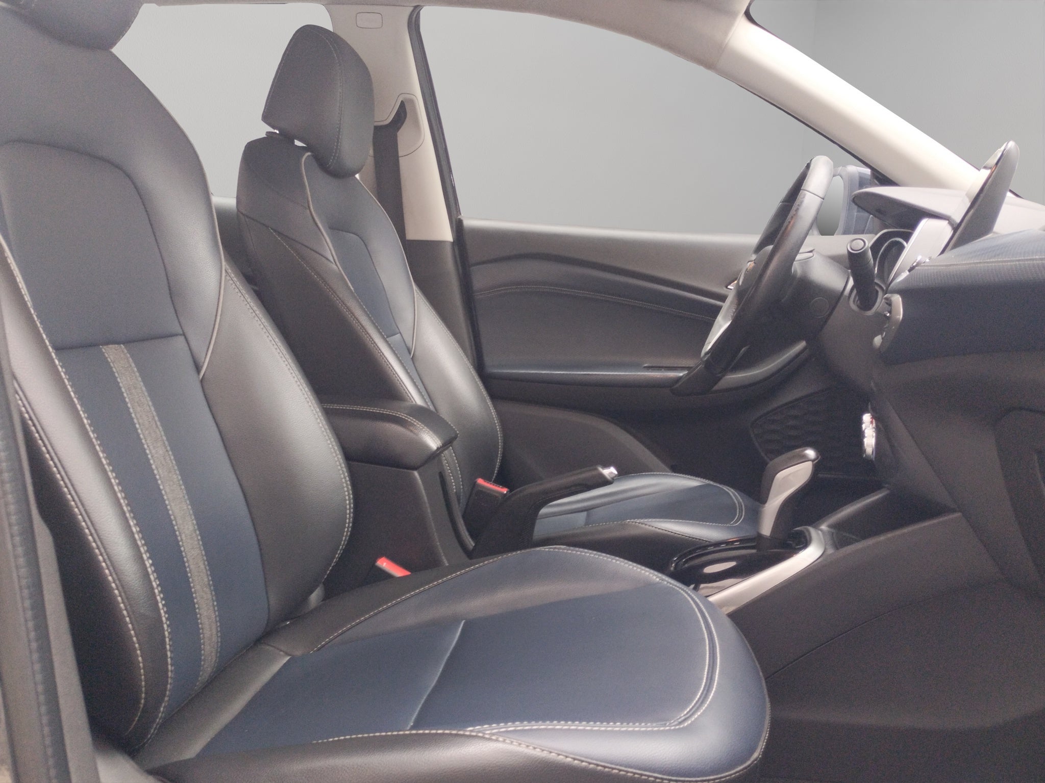 2021 Chevrolet Tracker VUD 5 pts. Premier, 1.2T, TA, piel, TP, f. led, RA-17