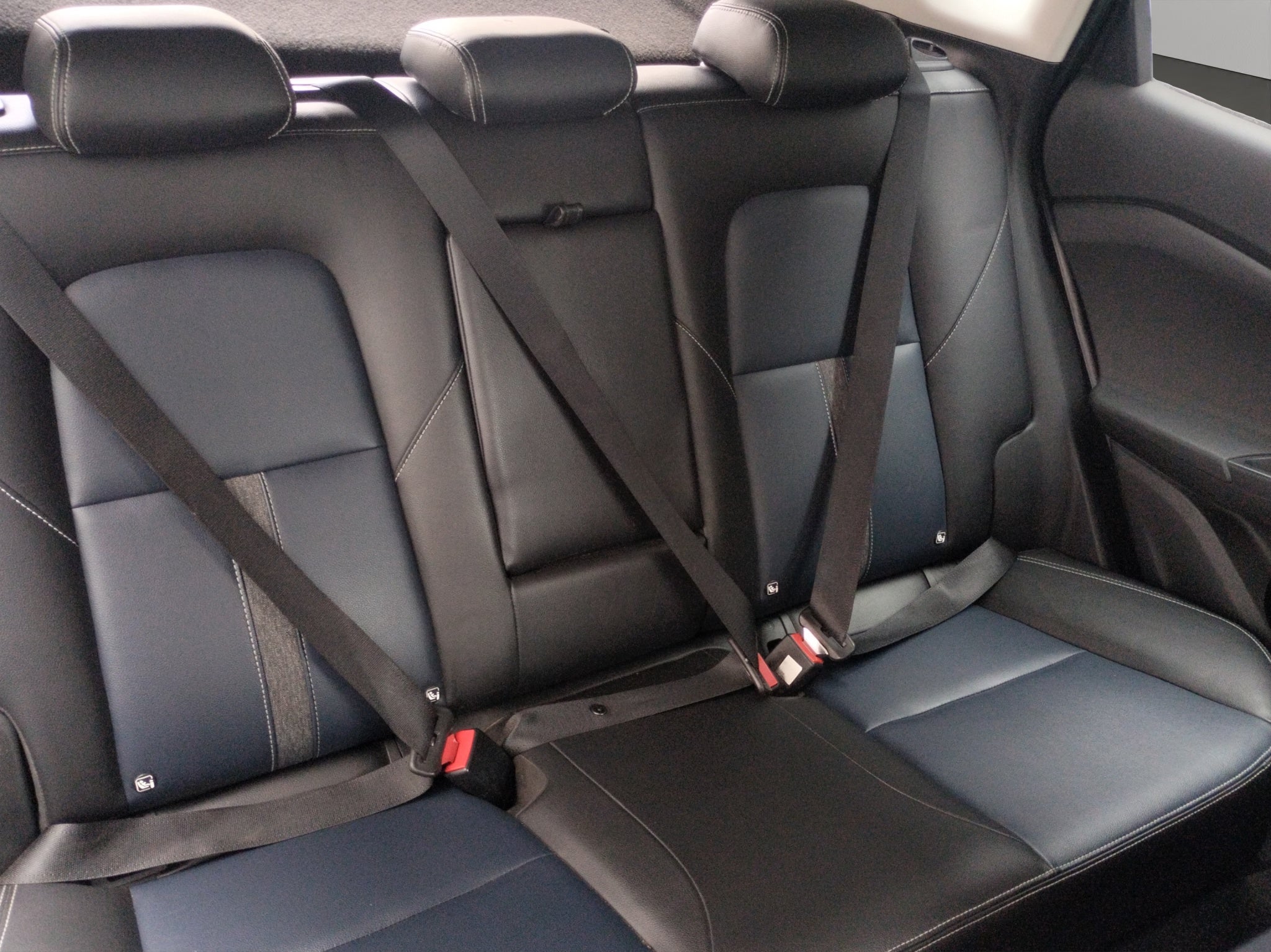 2021 Chevrolet Tracker VUD 5 pts. Premier, 1.2T, TA, piel, TP, f. led, RA-17