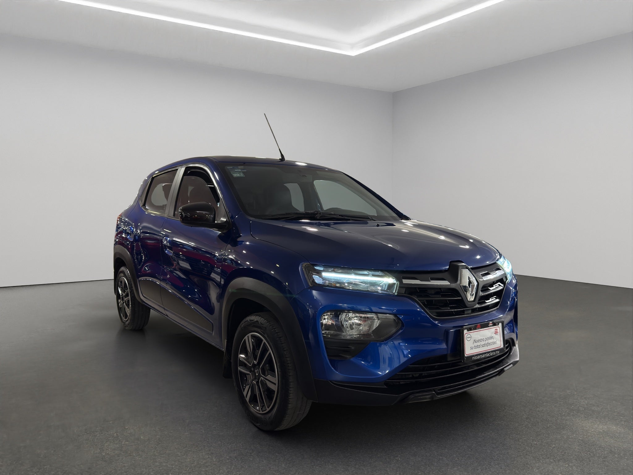2024 Renault Kwid 5 pts. HB Iconic, TM5, a/ac., pantalla touch 8