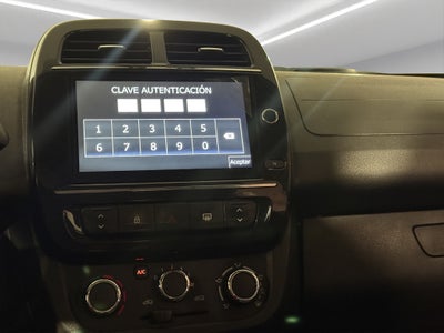 2024 Renault Kwid 5 pts. HB Iconic, TM5, a/ac., pantalla touch 8