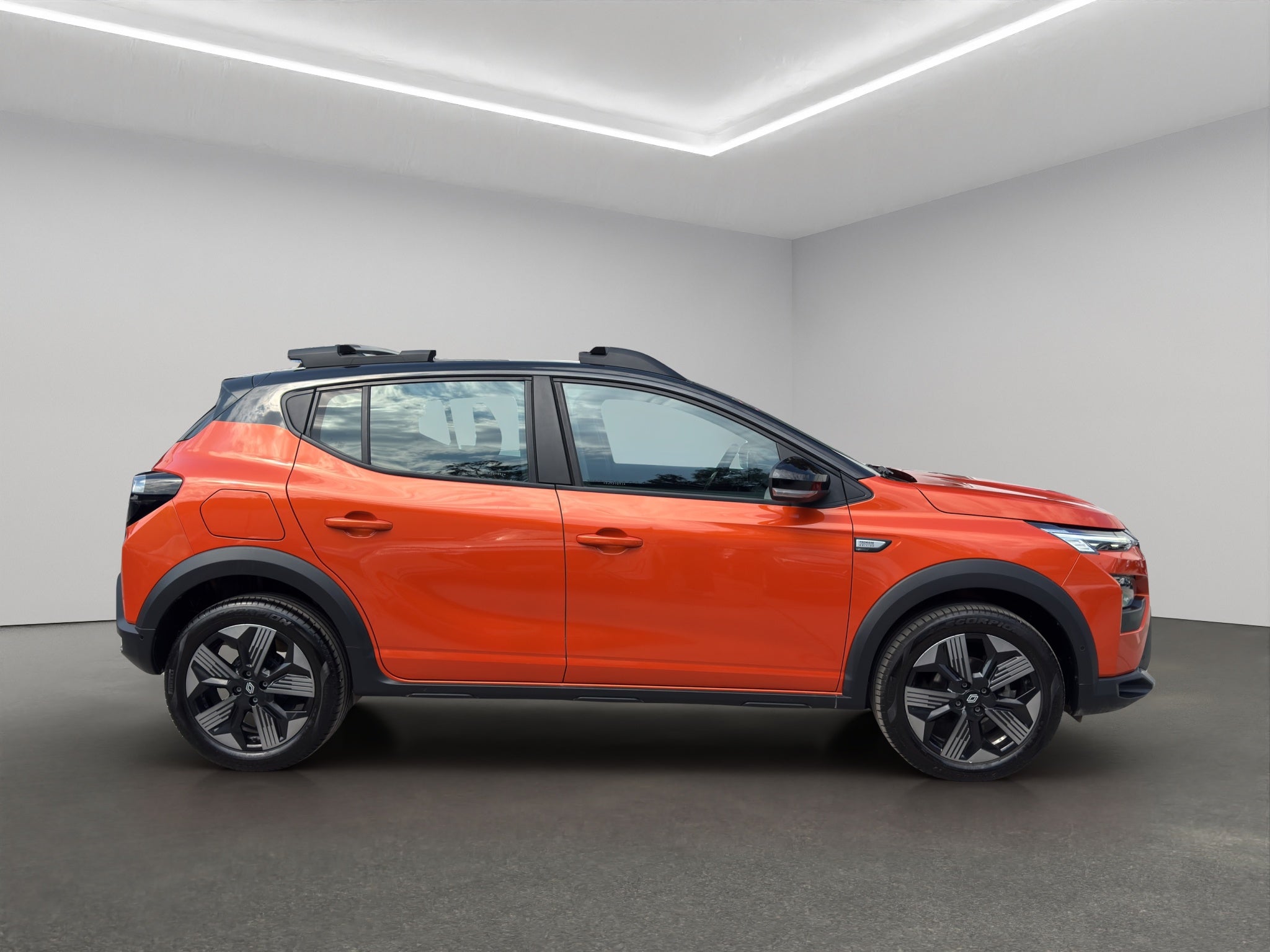 2025 Renault Kardian VUD 5 pts. Premiere Edition, 1.0T, TA, a/ac., f. niebla, RA-17 bitono