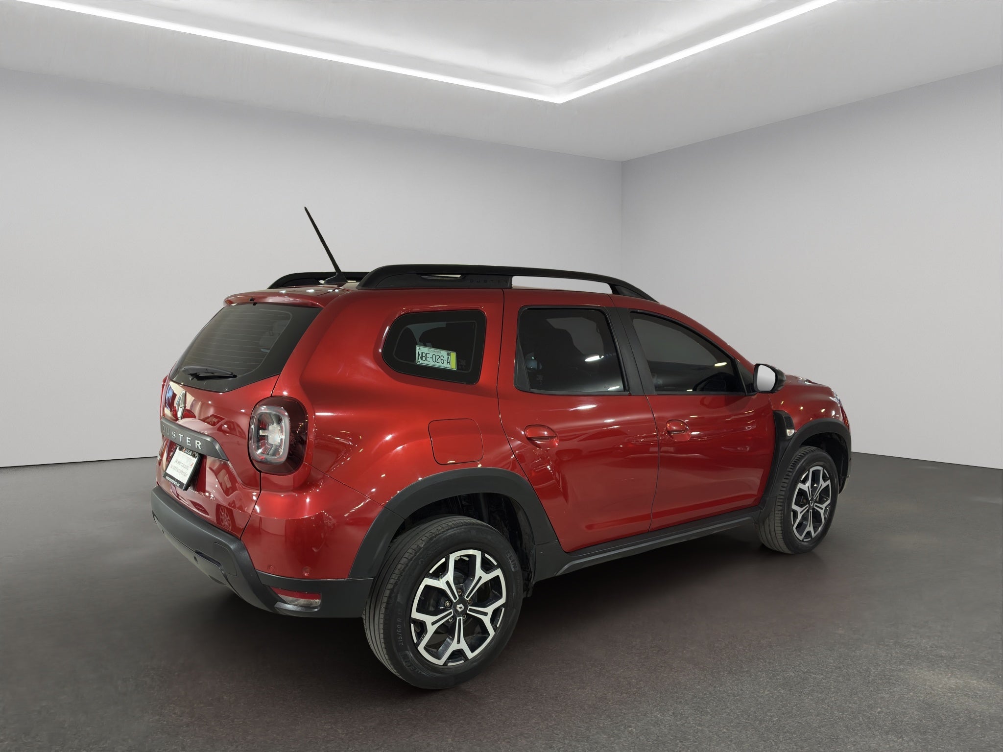 2024 Renault Duster VUD 5 pts. Iconic, 1.3T, TA, a/ac. Aut., botón encend., RA-17