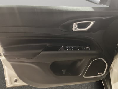 2023 Jeep Compass VUD 5 pts. Altitude, 1.3T, TA, a/ac. Aut., piel, cambios al volante, RA-19
