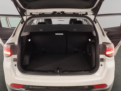 2023 Jeep Compass VUD 5 pts. Altitude, 1.3T, TA, a/ac. Aut., piel, cambios al volante, RA-19