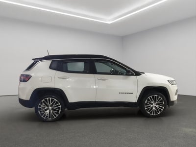 2023 Jeep Compass VUD 5 pts. Altitude, 1.3T, TA, a/ac. Aut., piel, cambios al volante, RA-19