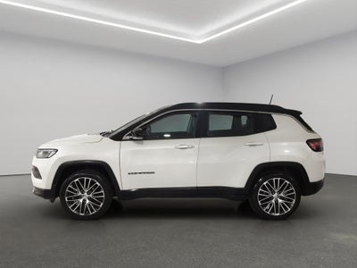 2023 Jeep Compass VUD 5 pts. Altitude, 1.3T, TA, a/ac. Aut., piel, cambios al volante, RA-19