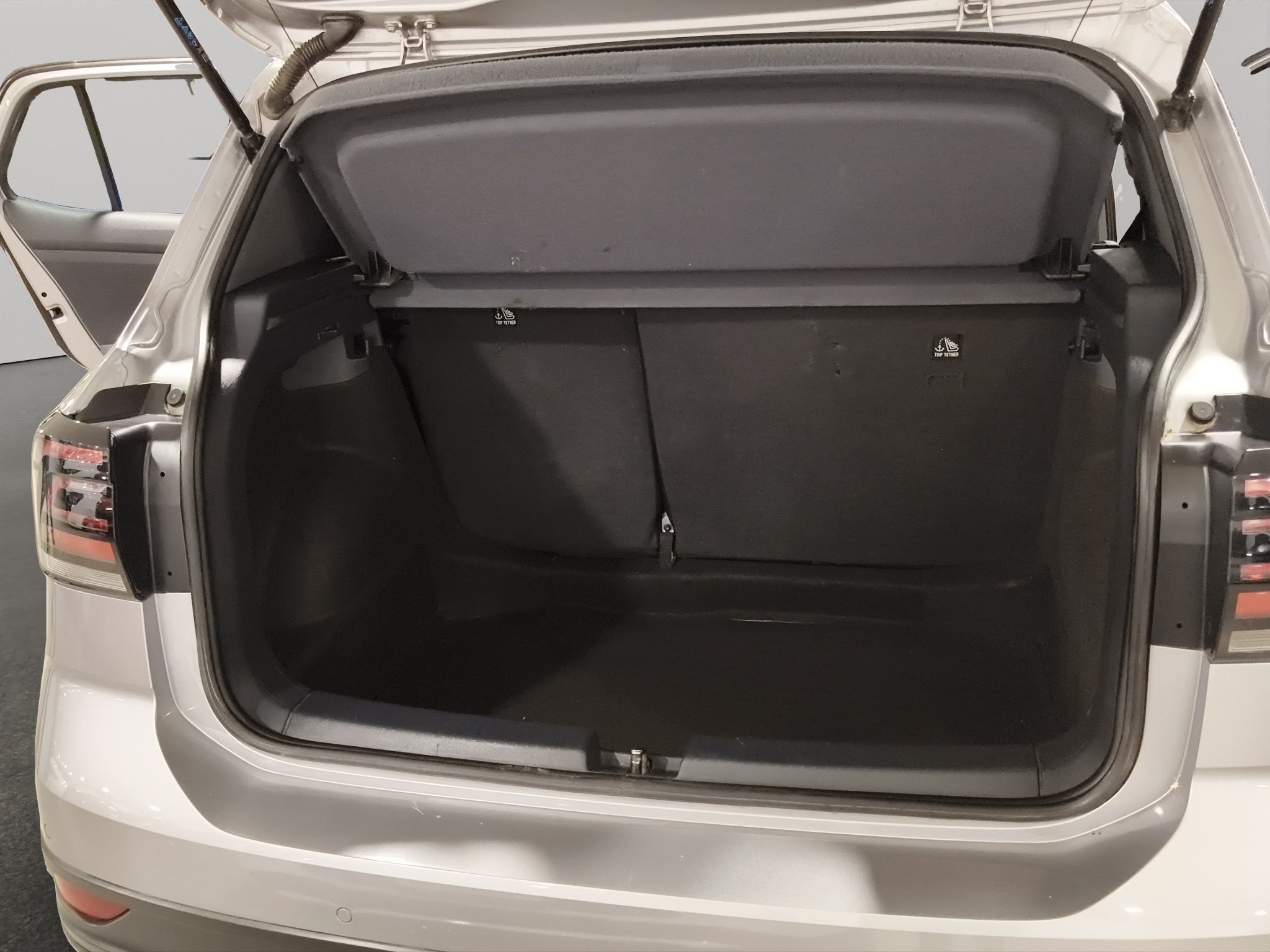 2024 Volkswagen T-Cross VUD 5 pts. Trendline, 1.6l, TA, a/ac., RA-16