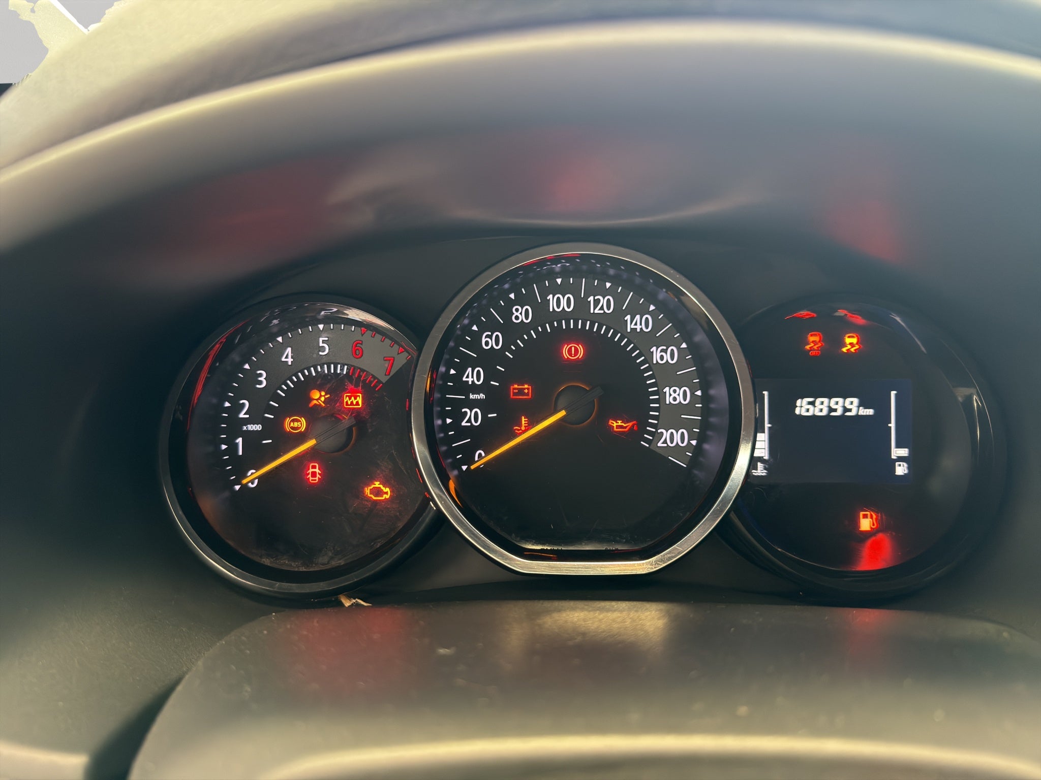 2024 Renault Logan 4 pts. Intens, 1.6l, TM5, RA-16