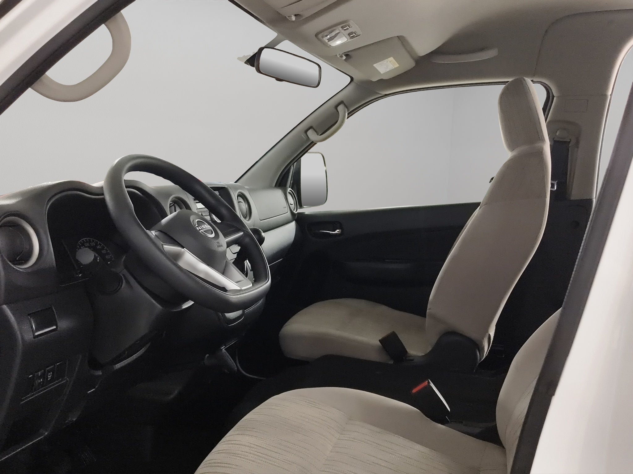 2022 Nissan Urvan Pasajeros 4 pts. TM5, a/ac., VE, 12 pas.