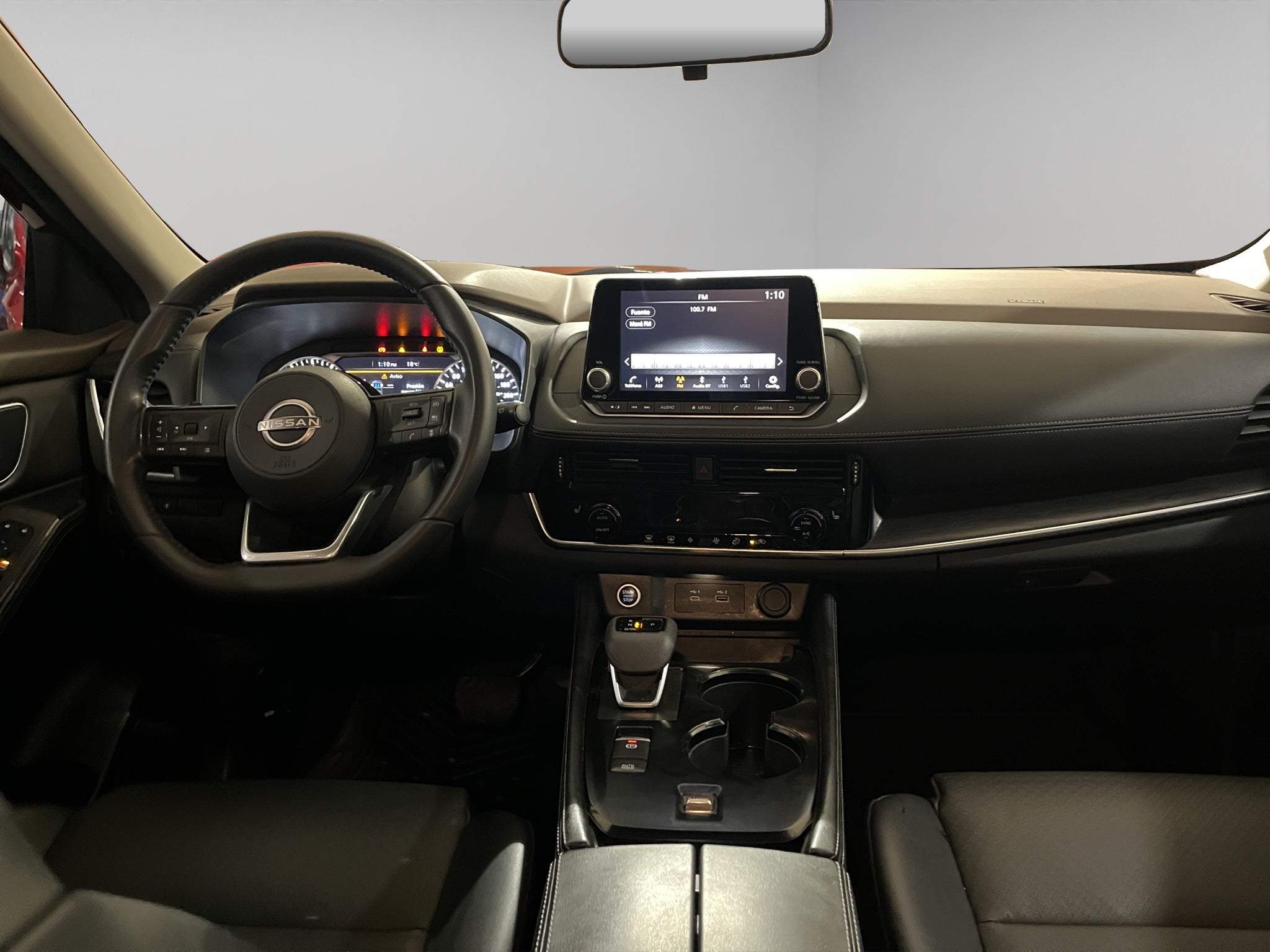 2023 Nissan X-Trail VUD 5 pts. Exclusive, TA, piel, RA-18 (línea nueva)