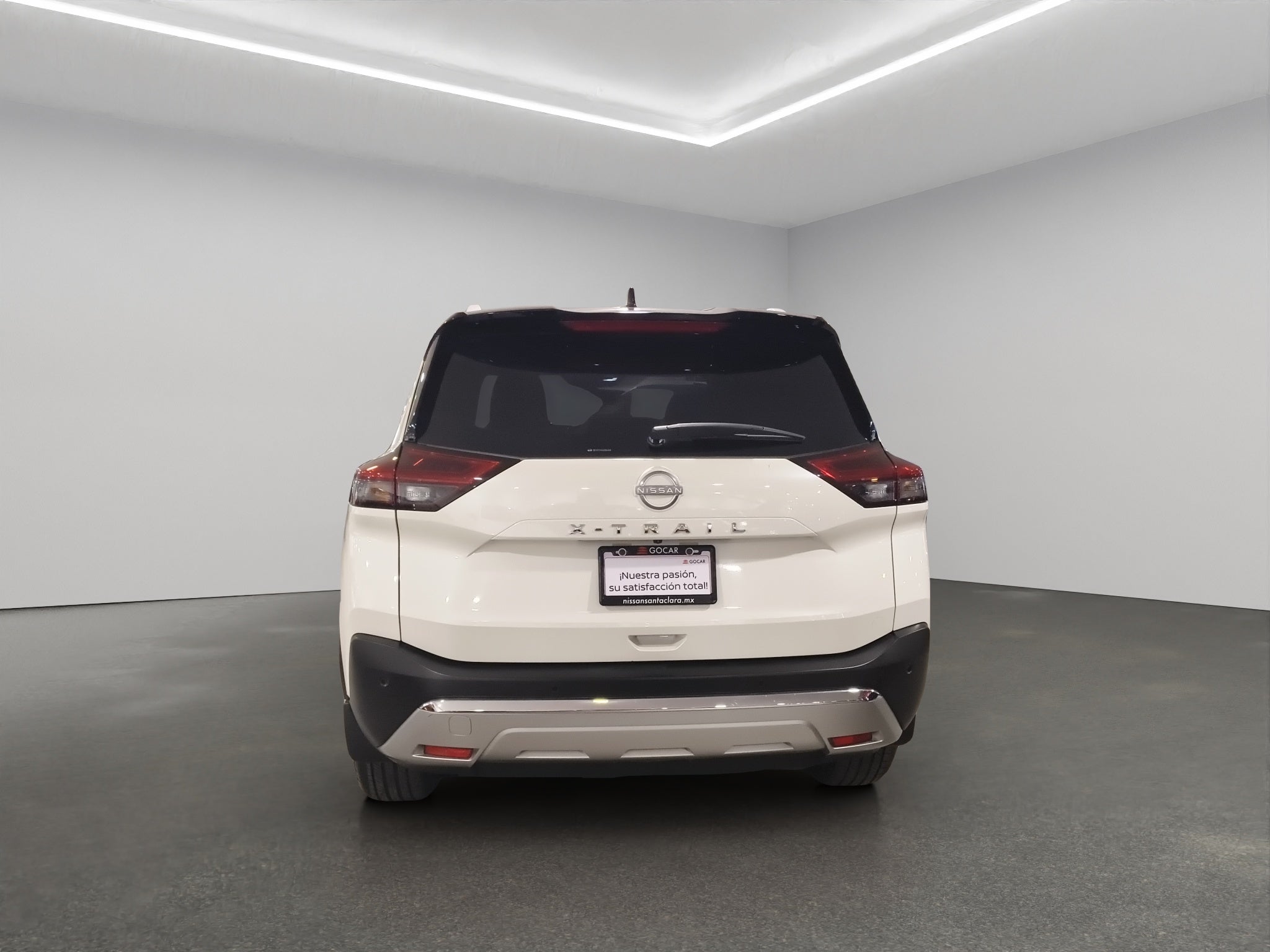 2025 Nissan X-Trail VUD 5 pts. Platinum, TA, piel, QCP, GPS, RA-19