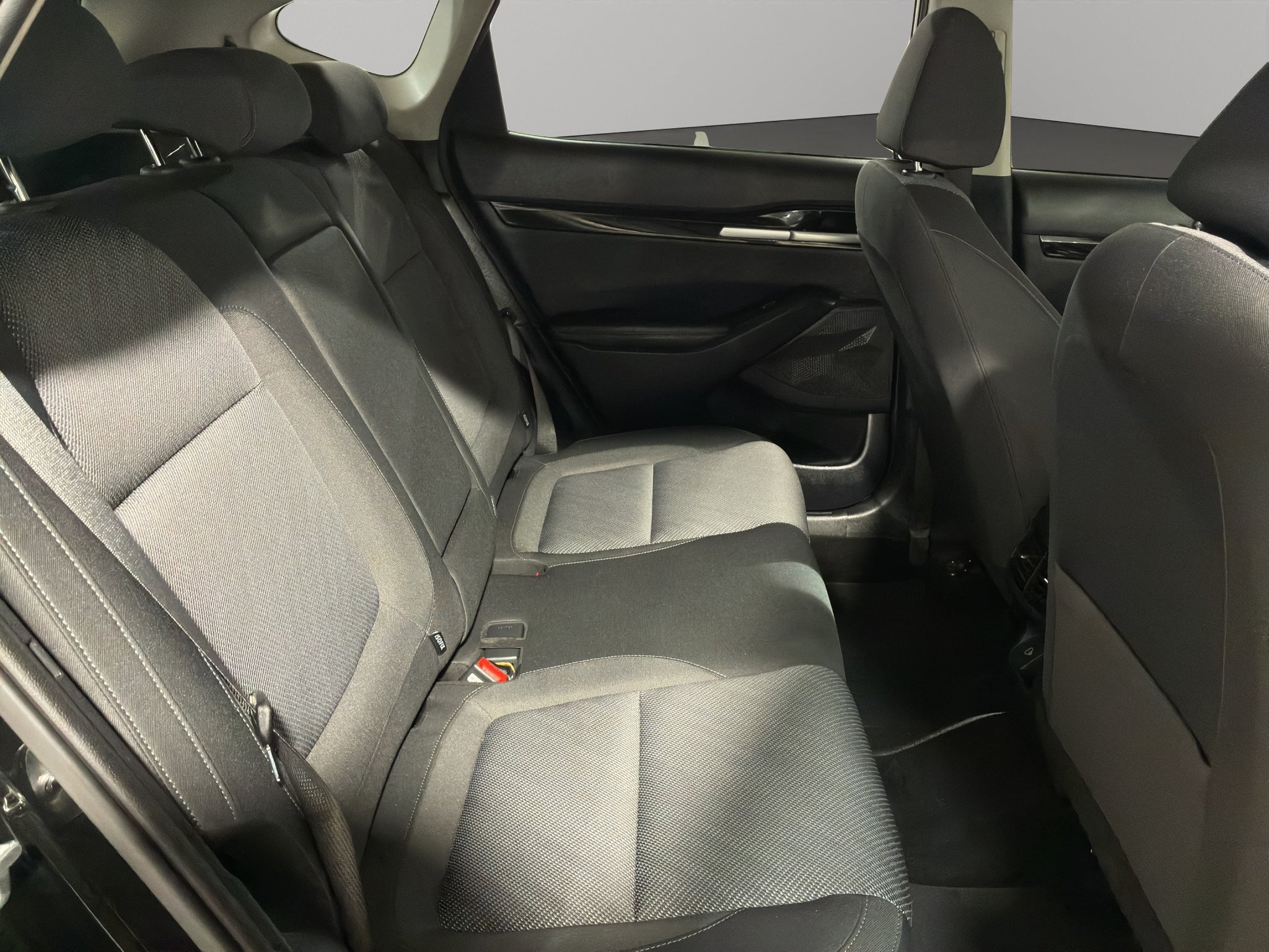 2024 Kia Seltos VUD 5 pts. EX, 1.5l, TA, RA-16 (cambio de línea)