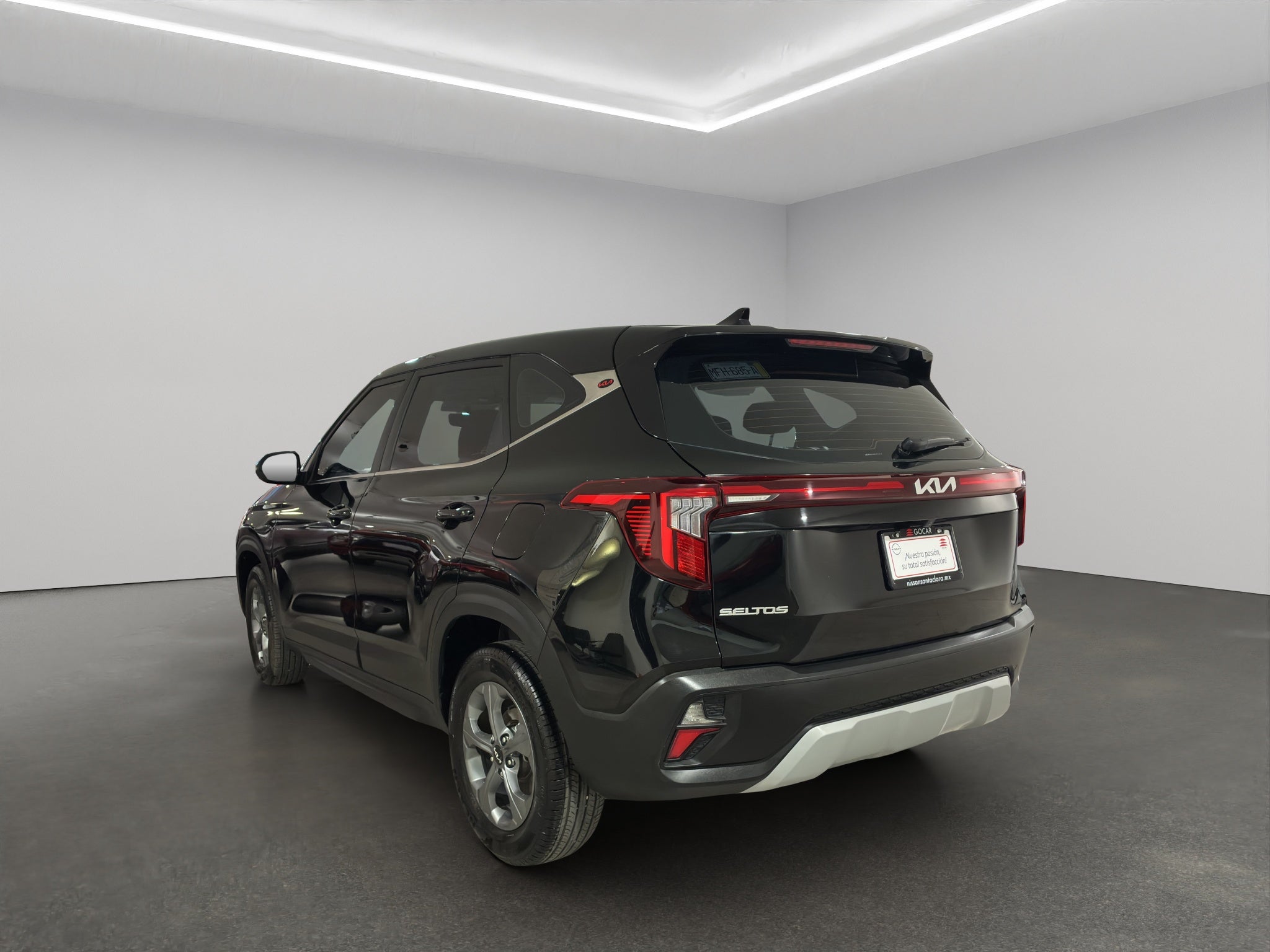 2024 Kia Seltos VUD 5 pts. EX, 1.5l, TA, RA-16 (cambio de línea)