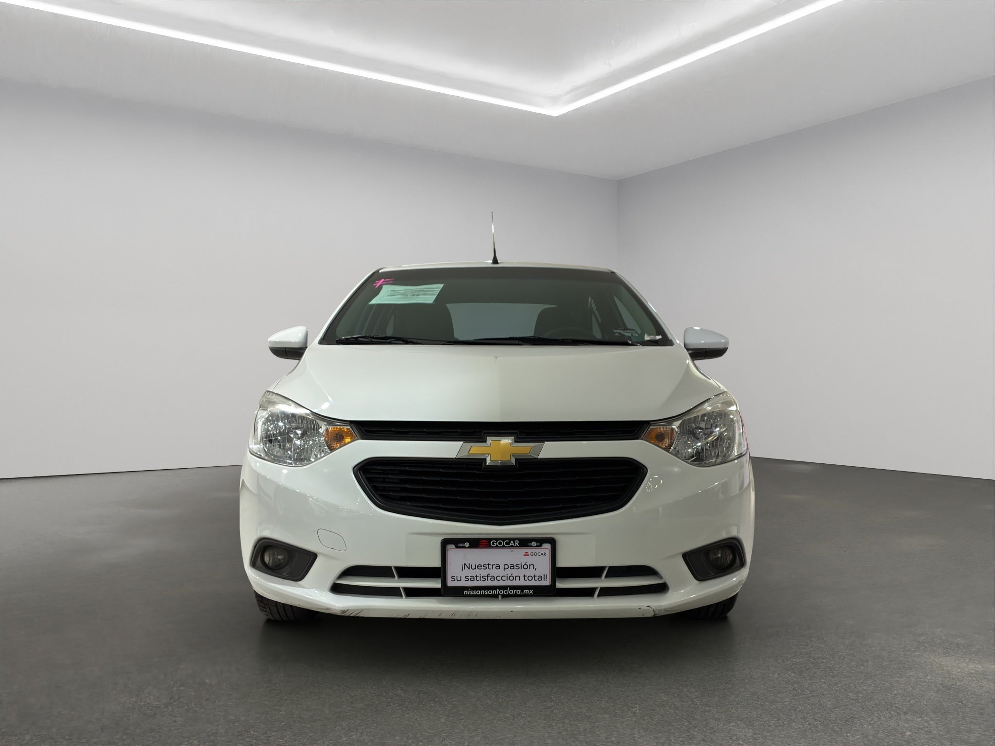 2023 Chevrolet Aveo 4 pts. LT, TM5, a/ac. Aut., f. niebla, RA-15 (línea anterior)