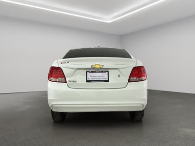 2023 Chevrolet Aveo 4 pts. LT, TM5, a/ac. Aut., f. niebla, RA-15 (línea anterior)