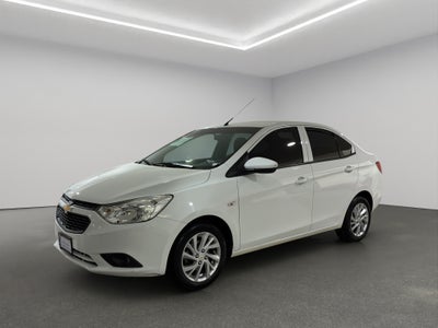 2023 Chevrolet Aveo 4 pts. LT, TM5, a/ac. Aut., f. niebla, RA-15 (línea anterior)