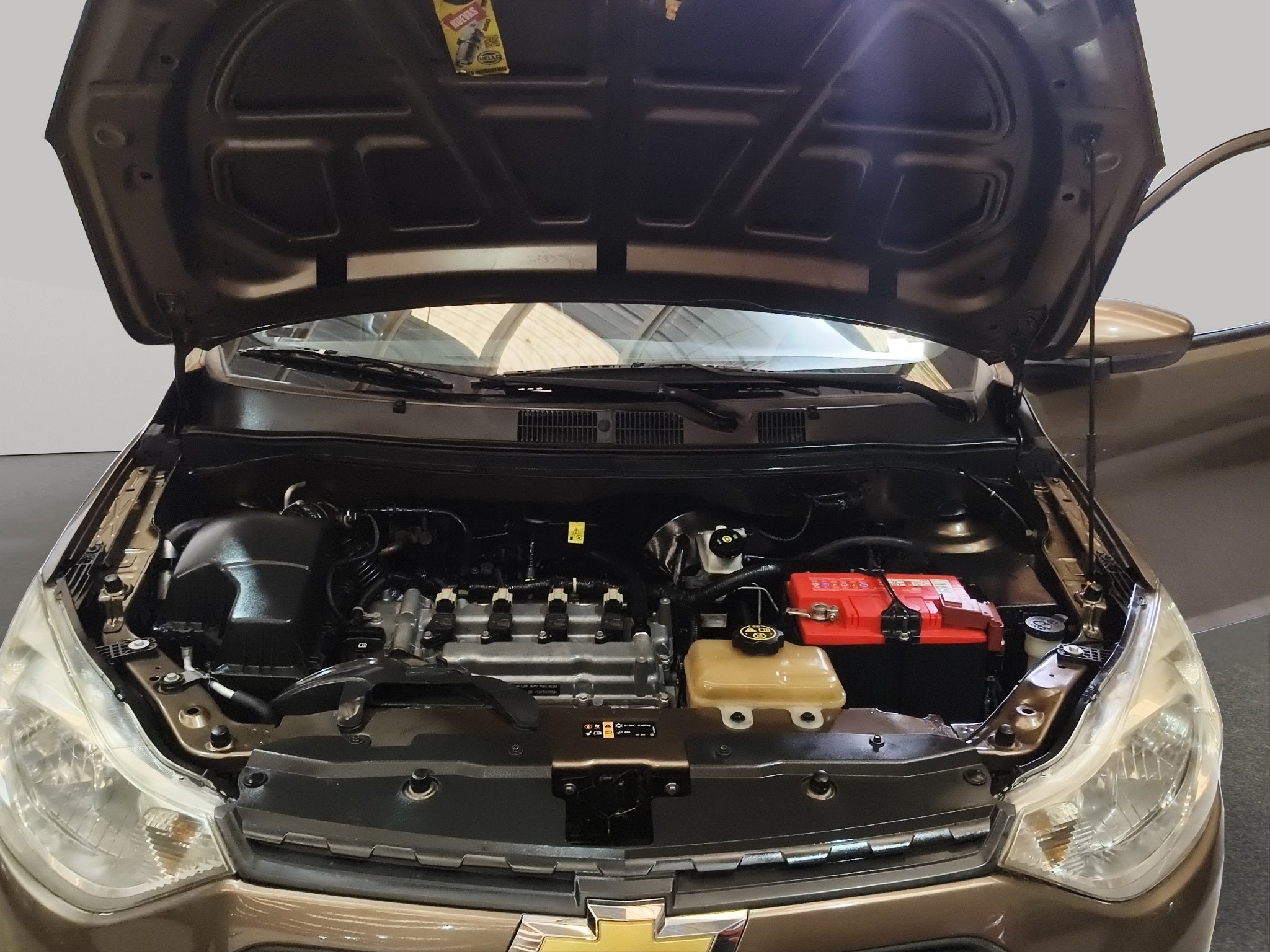 2020 Chevrolet Aveo 4 pts. LT, TM5, a/ac. Aut., f. niebla, RA-15
