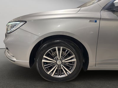 2024 MG MG5 4 pts. Elegance, 1.5l, TM5, VE, piel, QC, RA-16 (línea anterior)
