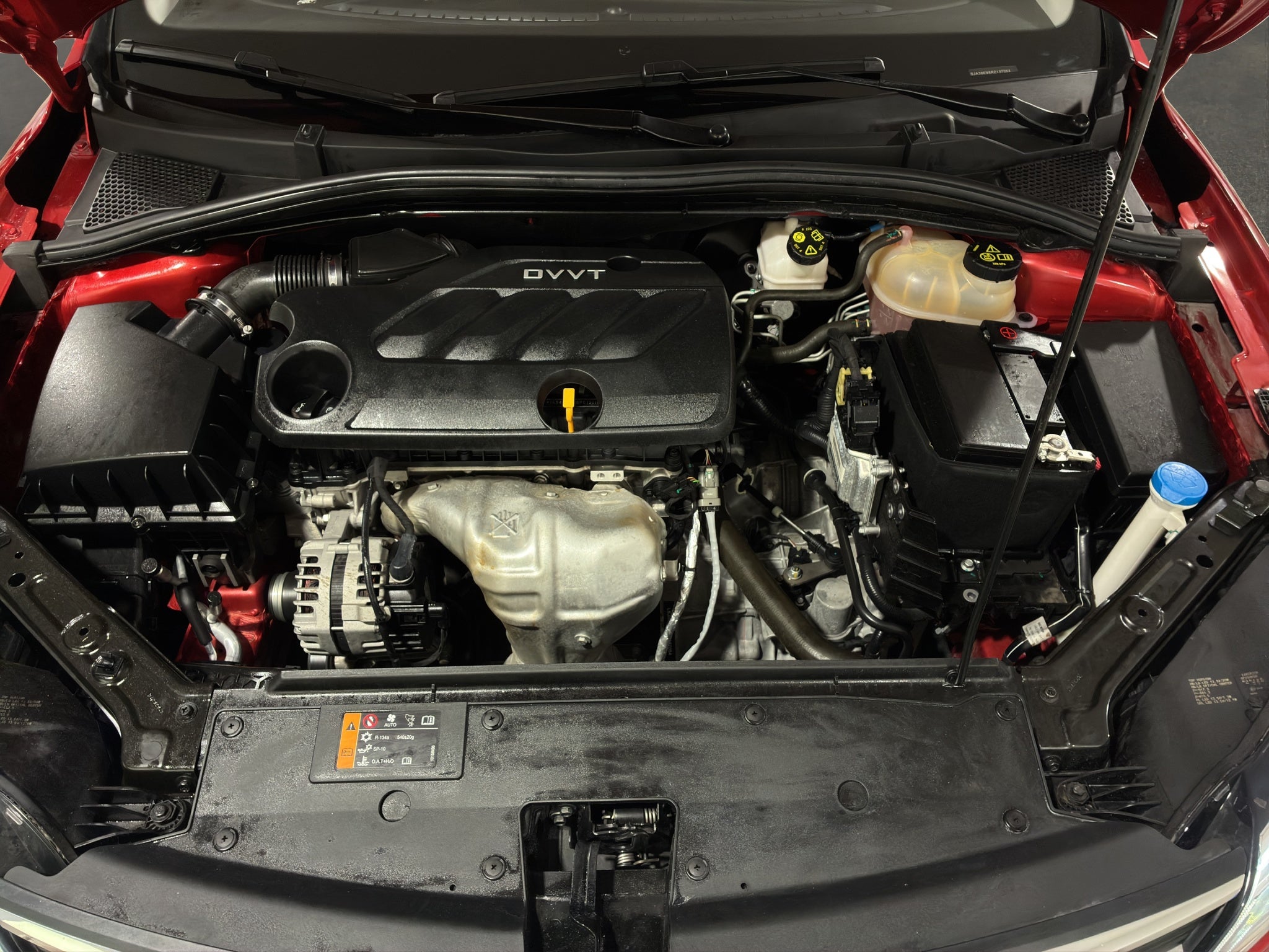 2024 MG MG5 4 pts. Elegance, 1.5l, TM5, VE, piel, QC, RA-16 (línea anterior)