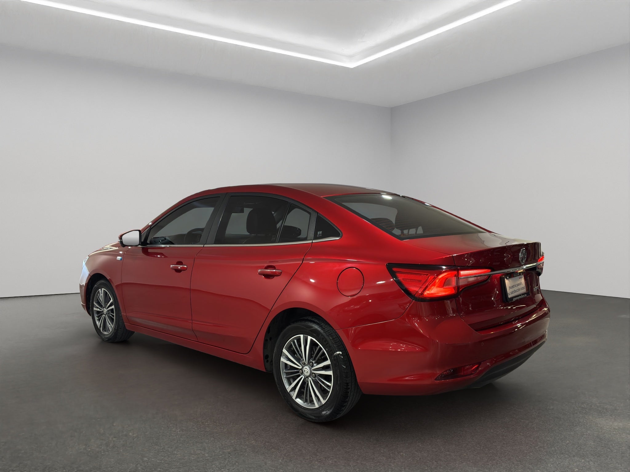 2024 MG MG5 4 pts. Elegance, 1.5l, TM5, VE, piel, QC, RA-16 (línea anterior)
