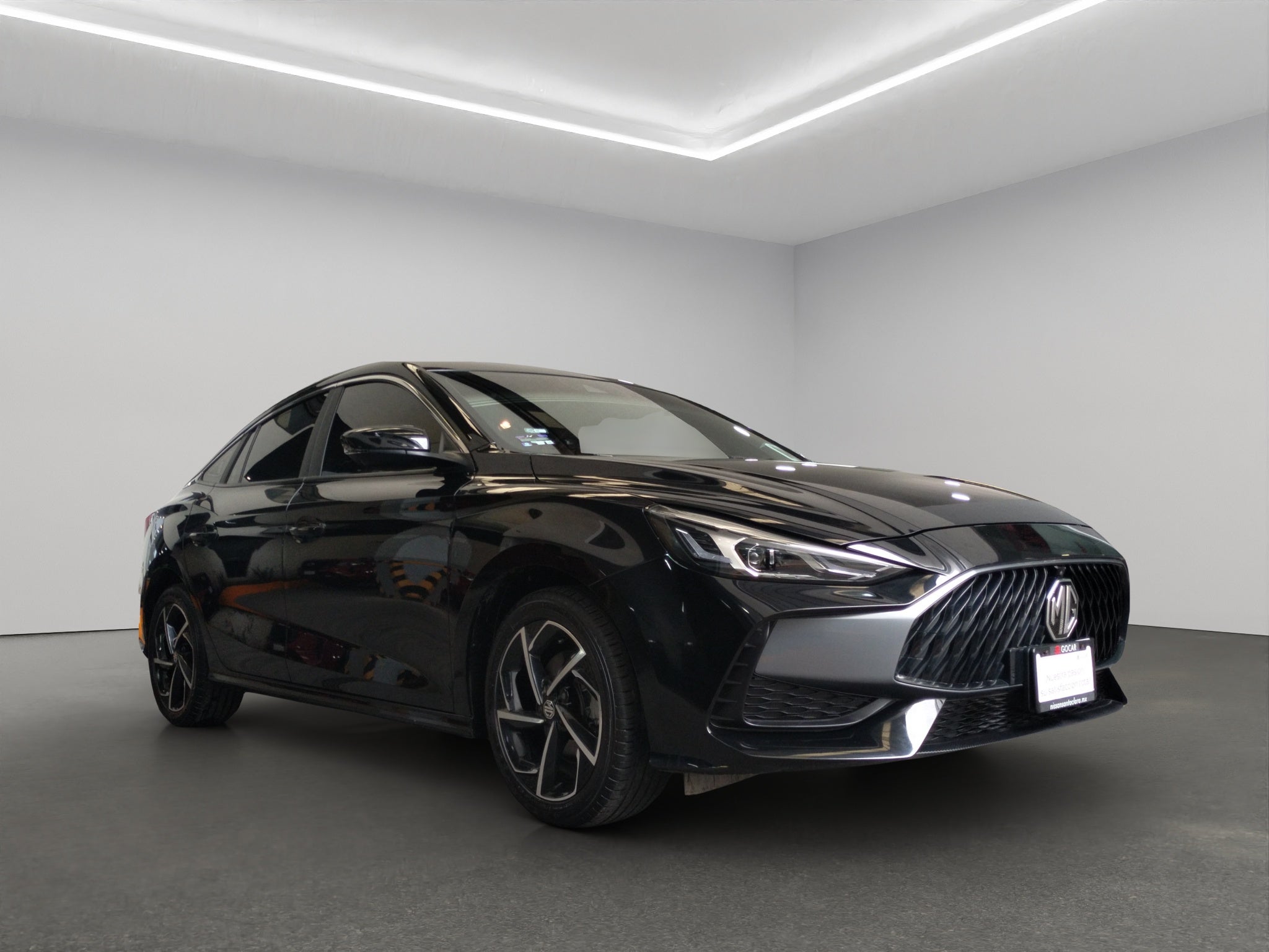 2024 MG GT 4 pts. Alpha, 1.5T, TA, piel, QC, cambios al volante, RA-17