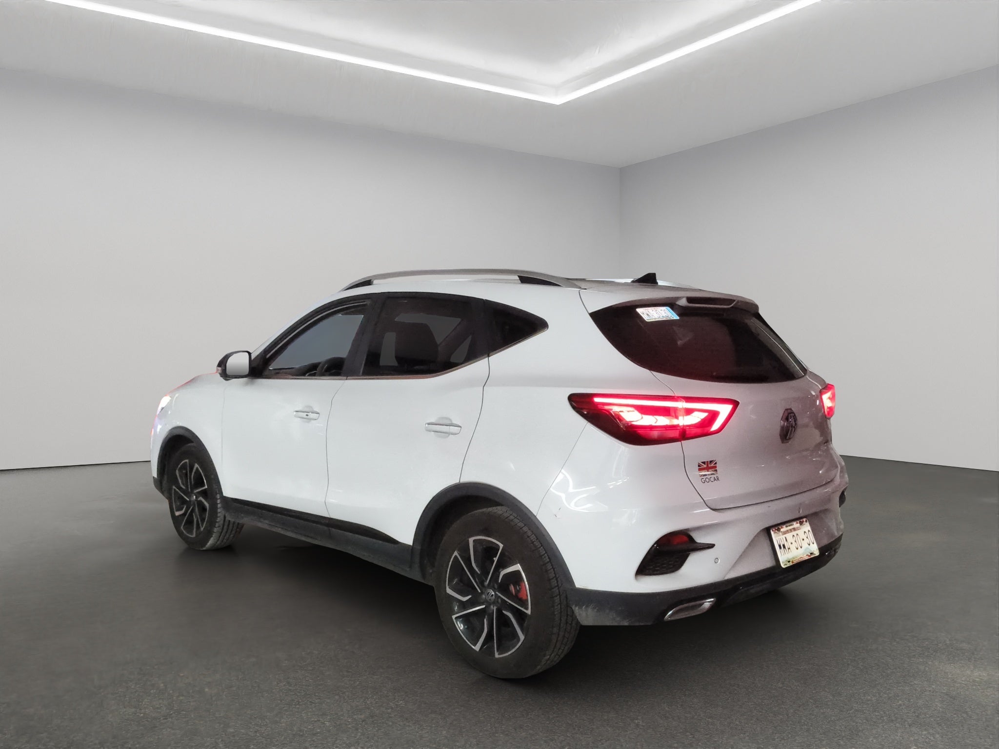 2023 MG ZS VUD 5 pts. Elegance, 1.5l, TA, piel, TP, RA-17 bitono
