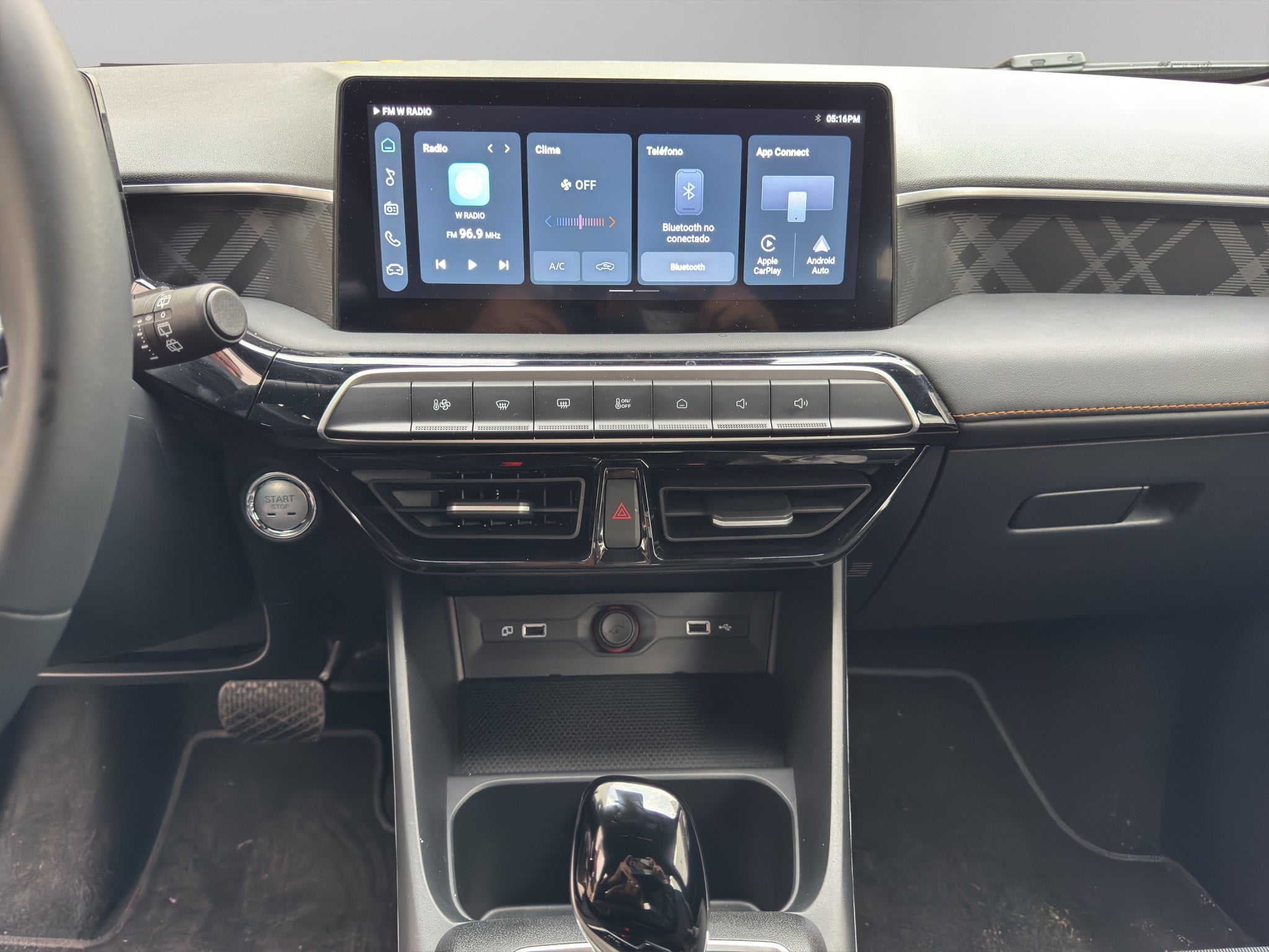 2025 MG MG3 5 pts. HB Excite, 1.5l, TA, VE, piel, QC, pantalla, RA-16