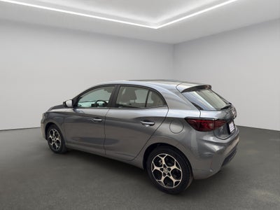 2025 MG MG3 5 pts. HB Excite, 1.5l, TA, VE, piel, QC, pantalla, RA-16