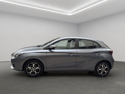 2025 MG MG3 5 pts. HB Excite, 1.5l, TA, VE, piel, QC, pantalla, RA-16