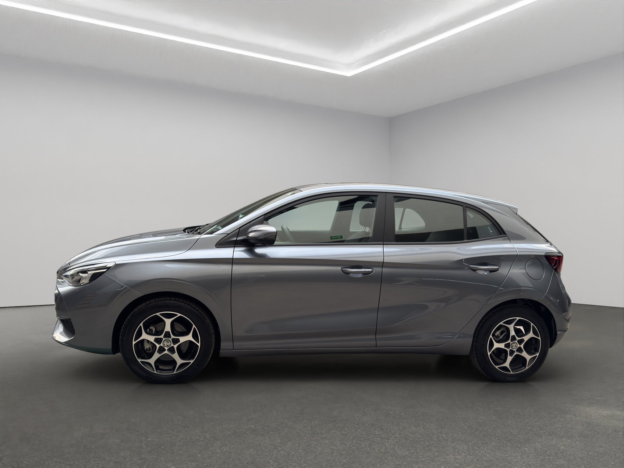 2025 MG MG3 5 pts. HB Excite, 1.5l, TA, VE, piel, QC, pantalla, RA-16