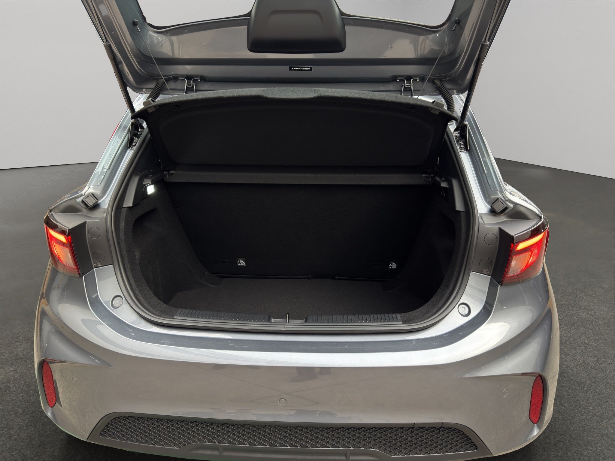 2025 MG MG3 5 pts. HB Excite, 1.5l, TA, VE, piel, QC, pantalla, RA-16